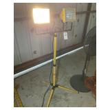 DOUBLE WORK LIGHT ON STAND