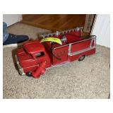 VINTAGE STRUTCO NO. 201 FIRE TRUCK, USED CONDITION