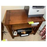 3 TIER TABLE, 33 IN X 20 IN X 27.5 IN, NO CONTENTS