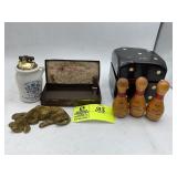 GROUP OF VINTAGE ITEMS INCLUDING LIGHTER CIGARETTE