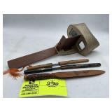 VINTAGE WOODEN VIEWFINDER AND LETTER OPENERS