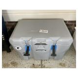 LIFETIME 55 QUART COOLER