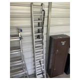 PAIR OF WERNER ARCHED RAMPS MODEL R402