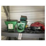 GROUP OF HAND AND BAG SPREADERS