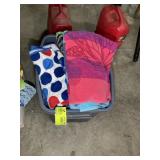 TOTE WITH BEACH TOWELS