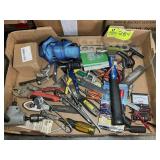 GROUP OF ASSORTED HAND TOOLS, PLYERS, WRENCHES, RA