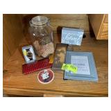 GROUP OF MISC ITEMS, JAR WITH PENNIES, MENS WRIST