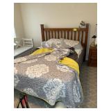 FULL/QUEEN SIZE HEADBOARD AND METAL FRAME