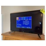 ONN FLAT SCREEN TV, 32 IN