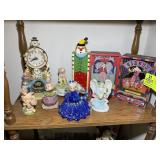 SHELF WITH ASSORTED CLOWN THEMED ITEMS, MUSIC BOX,