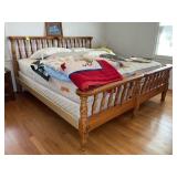 KING SIZE WOODEN HEAD AND FOOT BOARD WITH METAL RA