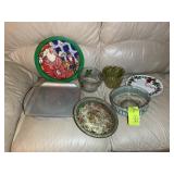 GROUP OF CHRISTMAS THEMED SERVING BOWLS AND TRAYS