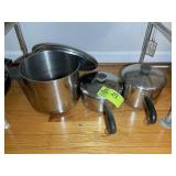 GROUP OF REVERE WARE, POTS WITH LIDS
