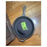 LODGE 8SK CAST IRON SKILLET