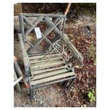 GROUP OF 4 METAL FRAMES CHAIRS WITH VINYL SEAT STR