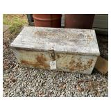 METAL STORAGE BOX, 30.5 IN X 14.5 IN X 12 IN