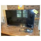 SAMSUNG 32 IN TV UN32J400DAF, NO REMOTE