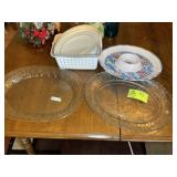 GROUP INCLUDING, OVAL GLASS SERVING TRAYS, LAZY SU