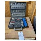 SOCKET SET