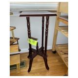 PLANT STAND, 12 IN SQ X 27 IN TALL, NO CONTENTS