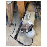 GROUP INCLUDING PUMP SPRAYER, DRY BOX [LID DAMAGED