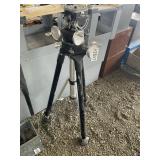 VINTAGE METAL HEAVY DUTY TRIPOD