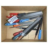 GROUP OF FILES, SOME WITH WOOD AND PLASTIC HANDLES