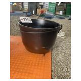 CAST IRON POT, 10.5 IN DIAMETER 9 IN TALL