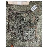 GROUP OF VINTAGE BODY GRIP TRAPS, 6 IN TO 10 IN