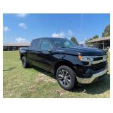 2023 Chevrolet Silverado LT 4x4, crew cab, Damage