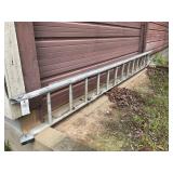 26-FOOT ALUMINUM EXTENSION LADDER