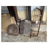 GROUP OF VINTAGE CAR PARTS, INCLUDING 1955 TRUCK G