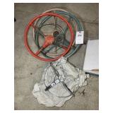 GROUP OF VINTAGE STEERING WHEELS AND HORN RING