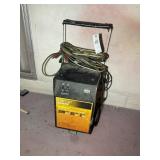 EVERSTART 200-AMP BATTERY CHARGER