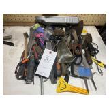 MISCELLANEOUS GROUP OF HAND TOOLS, INCLUDING SCREW