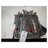 GROUP OF WRENCHES, INCLUDING SK, CRAFTSMAN, ETC.