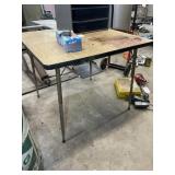 6-BAY METAL CABINET AND LAMINATE-TOP TABLE (TABLET