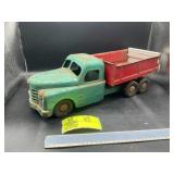 STRUCTO BIG SIZE 10 WHEEL DUMP TRUCK, GREEN AND RE