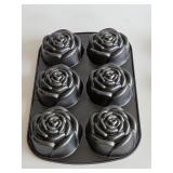 NORDIC WARE ROSE BUD PAN