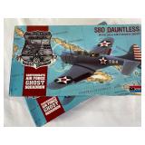 Monogram SBD DAUTLESS Model Plane Kit (2)