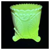 Northwood McKee Bros Custard Glass Geneva Shell >