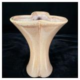 Red Wing USA 1556 3 Fluted Vase 6"  >