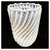 Antique Beatty Swirl Ribbed Opalescent Celery >