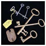 Vintage skeleton keys brass and brass US mail