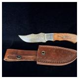 8.5? Damascus steel hunting knife with leather