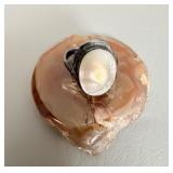 Sterling Silver Mother of Pearl Ring sz 5.5 >