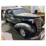 Late-1930s Chevrolet (appears to be a 1938 Chevrolet Master/Master Deluxe), body style to be confirm