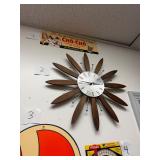 Vintage Atomic Starburst clock / working