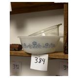 Vintage pair Pyrex bowl