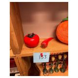 Vtg Art Glass Tomato And Chili Pepper